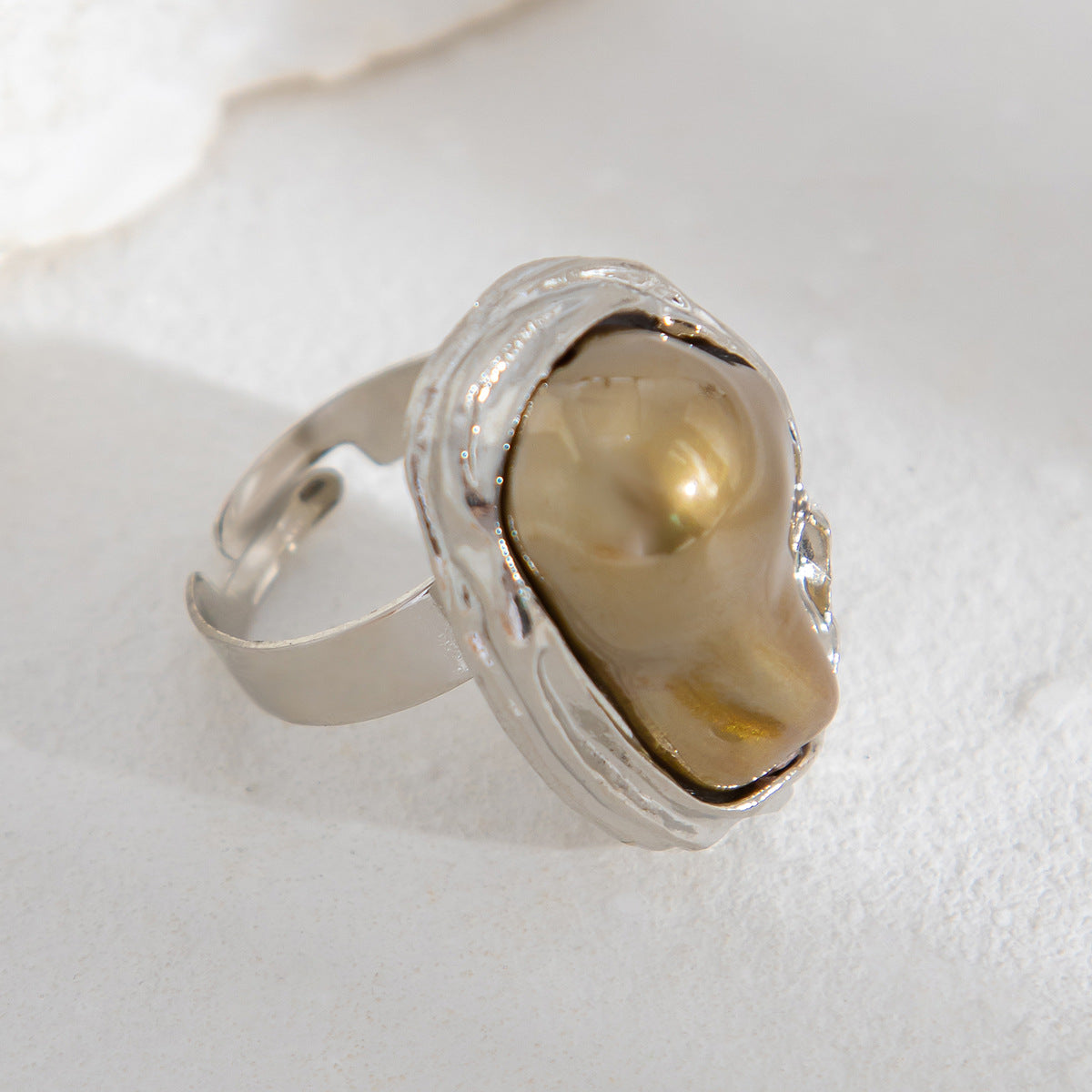 Irregular pearl rings